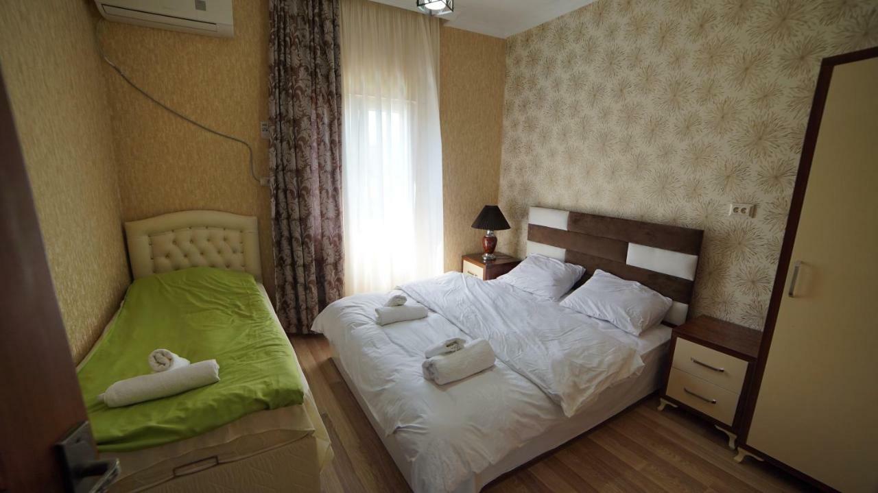 Отель Nana'S House Батуми Экстерьер фото